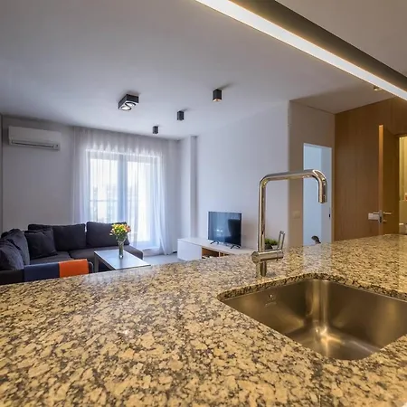 Apartamento Minimal Interior Design / Metro Station / Luxury B Sofía