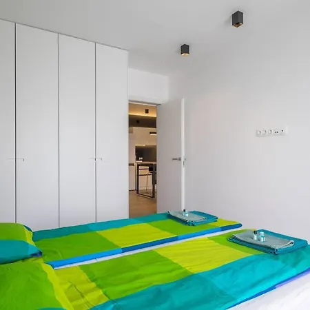 Apartment Minimal Interior Design / Metro Station / Luxury B *